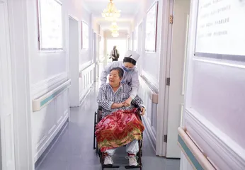 人生最后一程，何时不再艰难？1