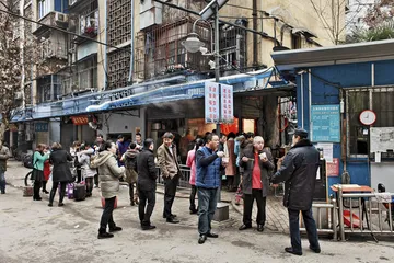 过早与消夜：胡婧的隐秘地图