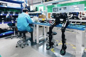 人形机器人：进化何以加速？15
