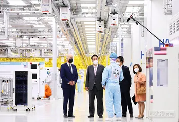 美国芯片与新能源政策：制造业回流、国家安全与孤立主义