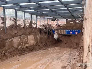 泥掩翡翠城2