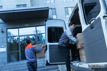 制造业“缺血”背后：不愿进厂的年轻人1