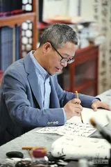“二王”以外：突破经典的新系统1
