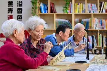 看精神科的老人们：无助的衰老2