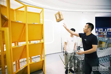 全品类的宝洁：快消巨头如何面对“个性老板”10