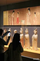 唐代装束：多元的盛装3
