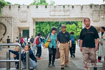 南宁人民公园，北回归线以南的迷宫2