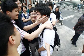 上海市普通高中：“自家孩子”的有限选择