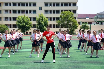 教师负担为何越减越重？