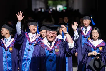大学老师能为“成人”做什么1