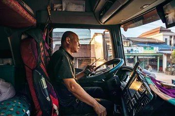 跟着卡车行中国