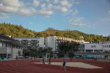 贵州盛华学院：从“真实”中寻找力量2