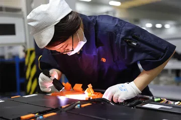 市场占有率60%：中国动力电池如何后来居上10