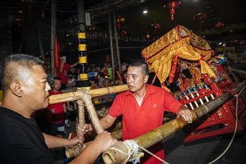 重建连接：何不从“过度理性”回归“人之常情”？2