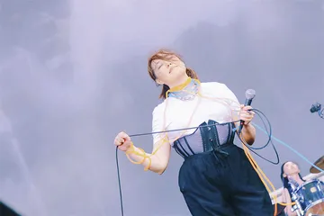 一位摇滚女主唱的复出