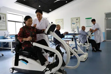 失能老人背后的医养困境