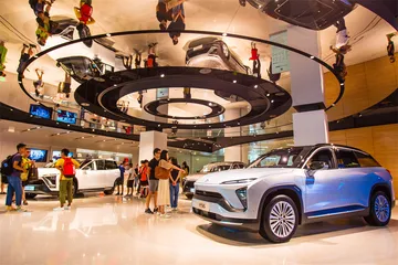 新能源汽车：下一个增长引擎