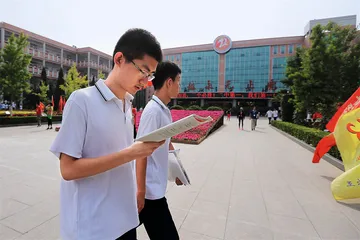 衡水二中，追赶者的宿命1