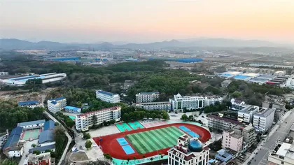 胡鑫宇和他的同学们1