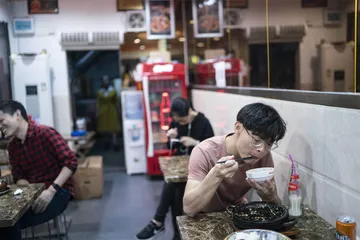 降薪与灵活就业，经济会再增长？2