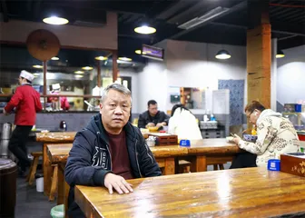 军良烤肉排骨面：北郊的故事4