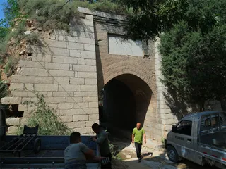 串珠式盆地，民族融合的台阶1