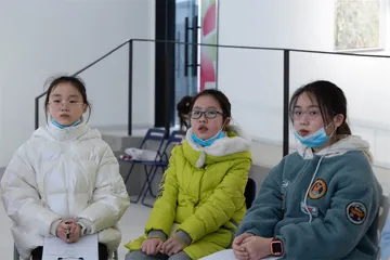 白夜里，小学生的诗歌工作坊2
