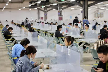 生产“保卫战”：郑州富士康的2022招工季6