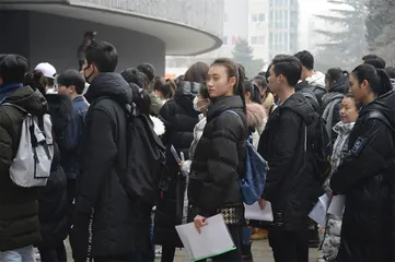 以艺术之名：培训名校里的隐秘骚扰1