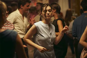 文学奖：幸福感与奴性，我总在中间摇摆1