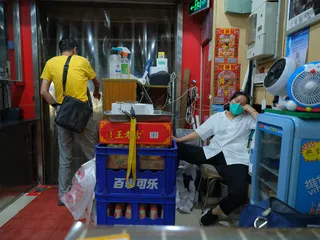 耳光馄饨：夜宵摊的大名气3