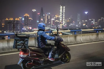 女骑手，“闯入”外卖系统里