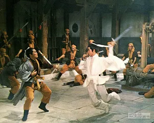 A.S.拜厄特：女人的自然死亡是一部史诗