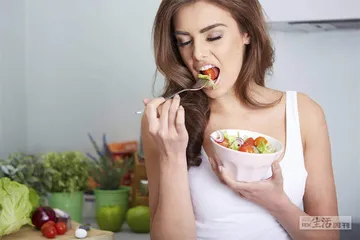 如何假装节食