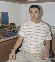 陈春成：热闹都发生在远方，可以视为虚构
