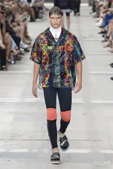何止一件花衬衫？1