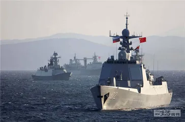 “万吨大驱”加油，在前面跑的开始加速了