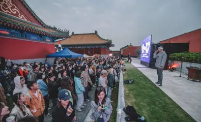 影像 | 有了“朋友圈”，还需要真实的街区生活吗？8