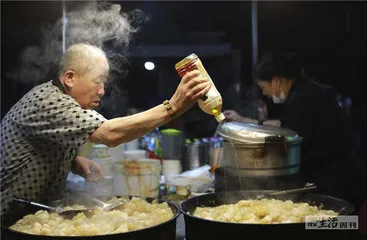 丹东：整点儿小烧烤，上点儿小伙食1