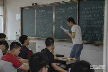 焦虑提前：县中困境3