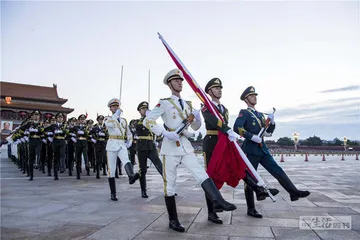 一个“以史为鉴”的建军节