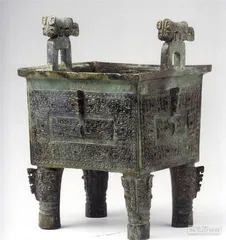 新干大墓代表器物4