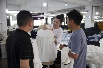 服装女工：如何在职场中熬出头1
