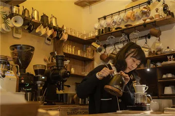 重庆：山城褶皱里的年轻咖啡馆7