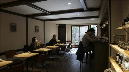冈田在那里，去喝杯咖啡吧3