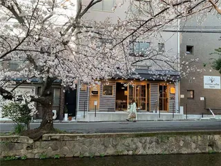 冈田在那里，去喝杯咖啡吧6