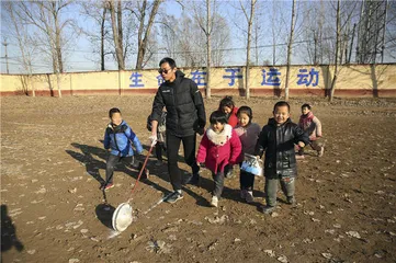 冀中平原上的乡村女足进城记