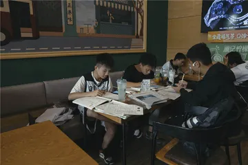 湖南祁东：不回家的孩子们5