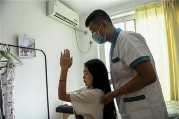 一个人住：独居社会的自由与孤独3