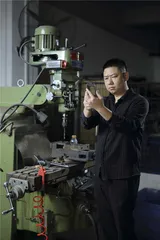 从线上“飞”出国门的办公椅1